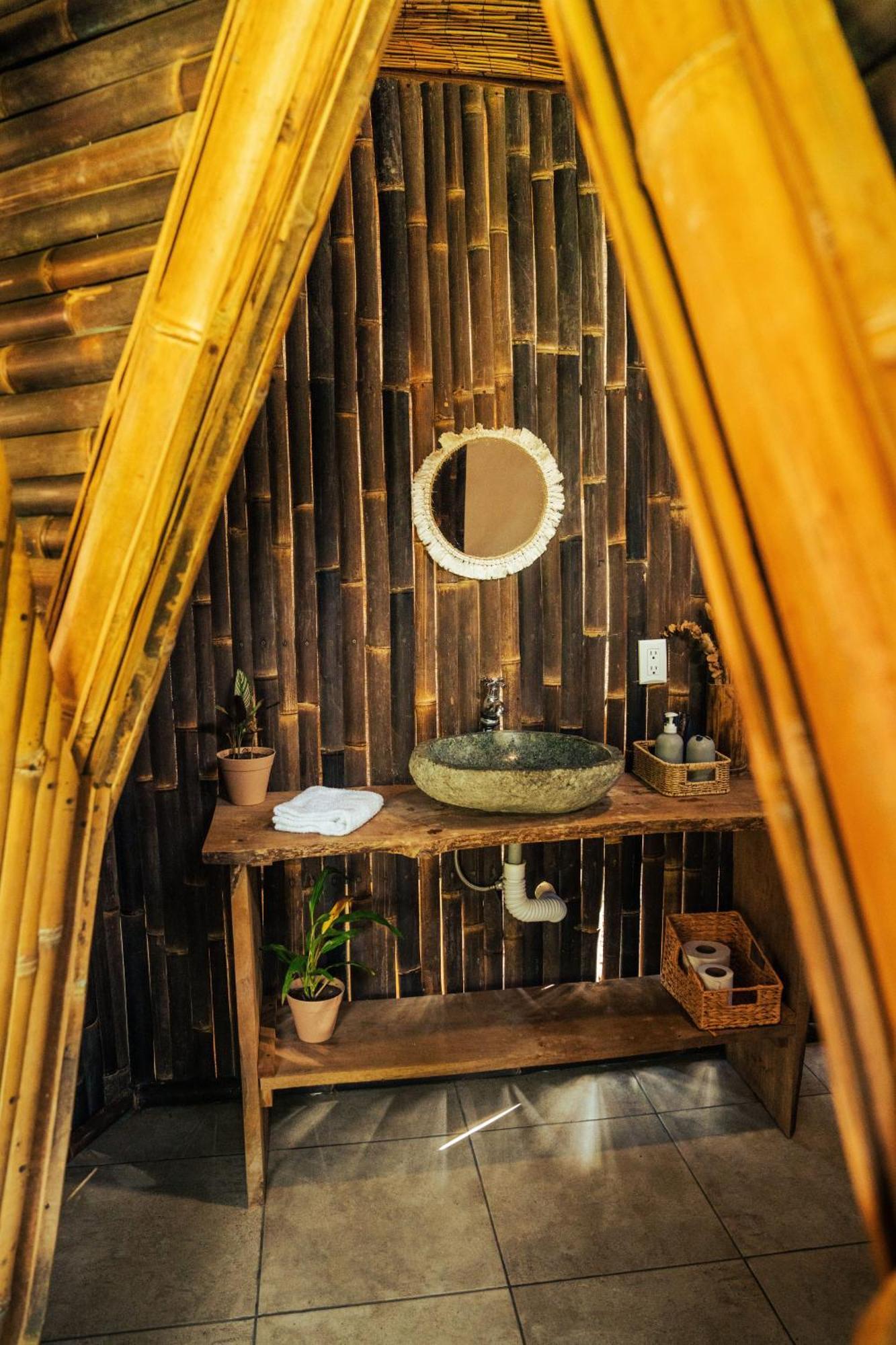 Bambuk Bio Uvita
